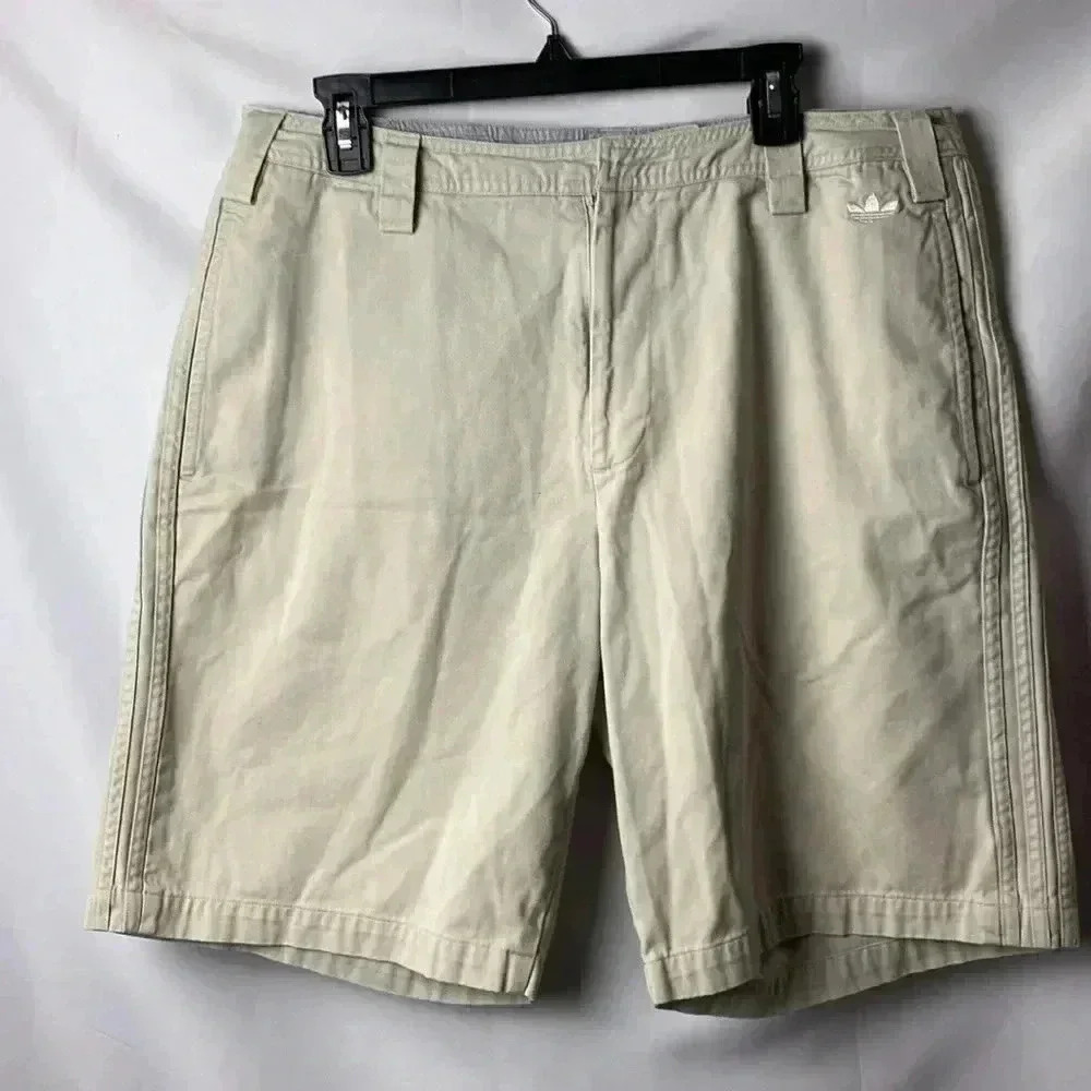 ADIDAS MENS‎ SIZE 34 KHAKI TAN SHORTS GOOD CLEAN CONDITION - Picture 2 of 13